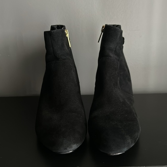 Anne Klien Aksukey Black Suede 9.5 Black & Gold - Picture 4 of 6